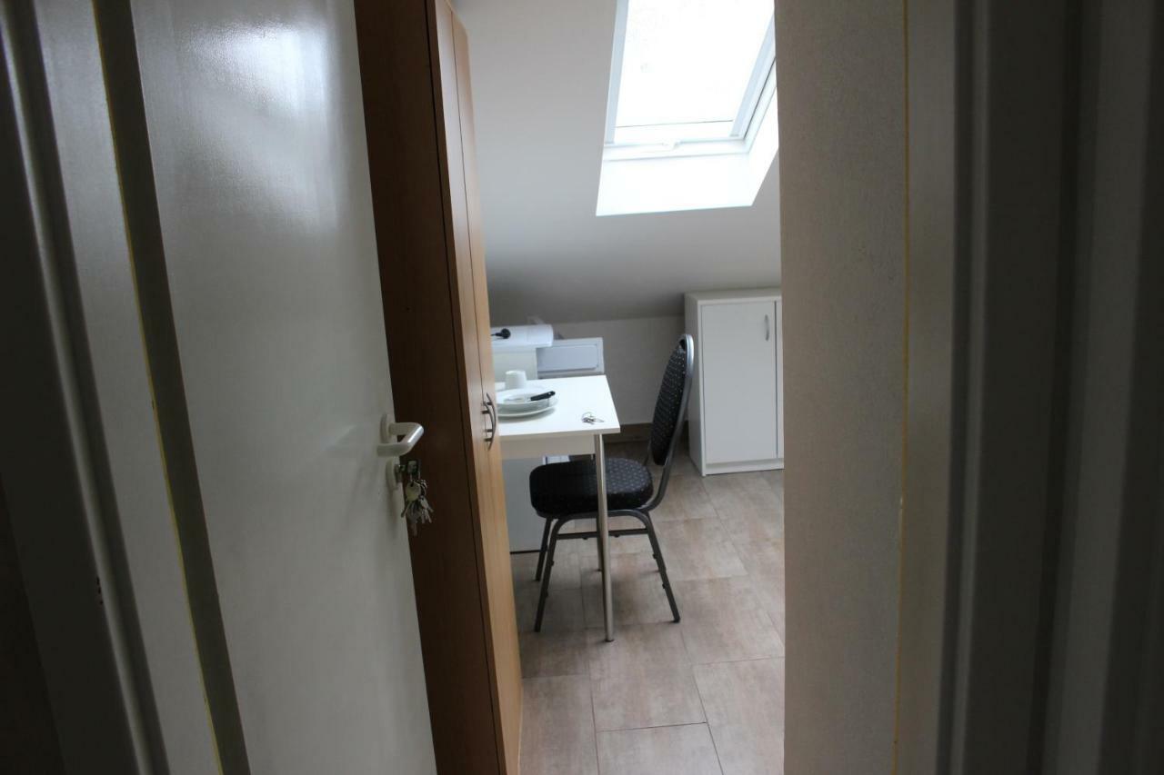 Zv-Scholtz Gaestehaus Neuoetting Simbacher Strasse 7 Екстериор снимка